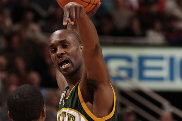 不禁让人想 不禁让人想